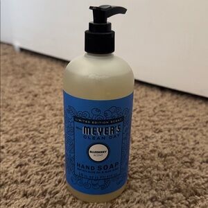 Mrs. Meyer’s Blueberry Hand Soap with Pump